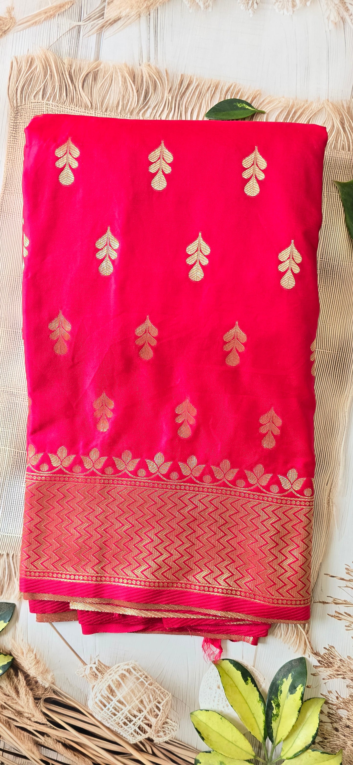 Red Banarsi Mashru Silk Saree