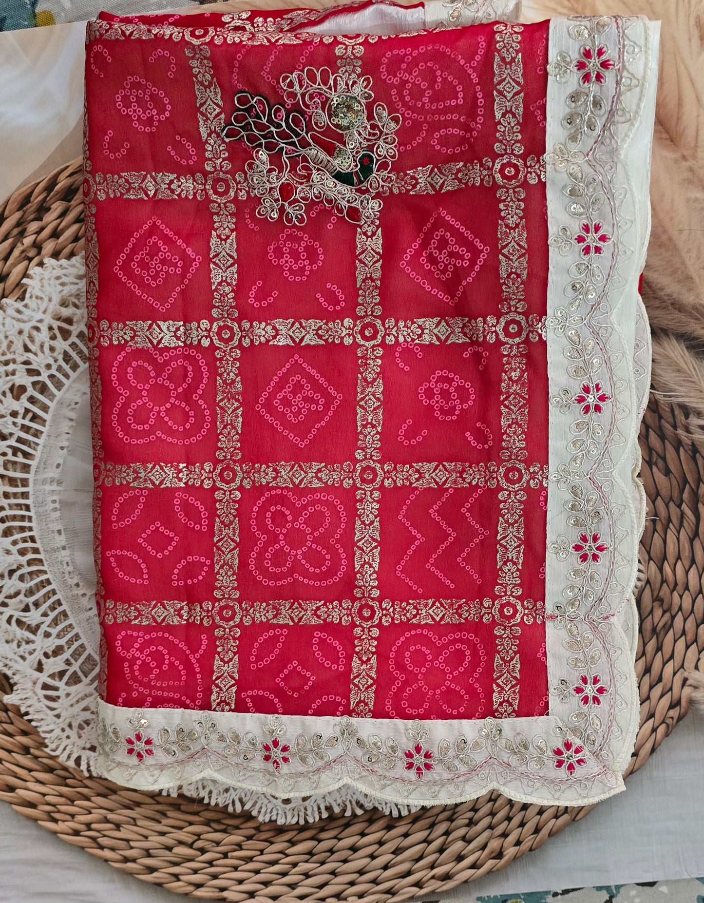 White Ghatchola design Saree